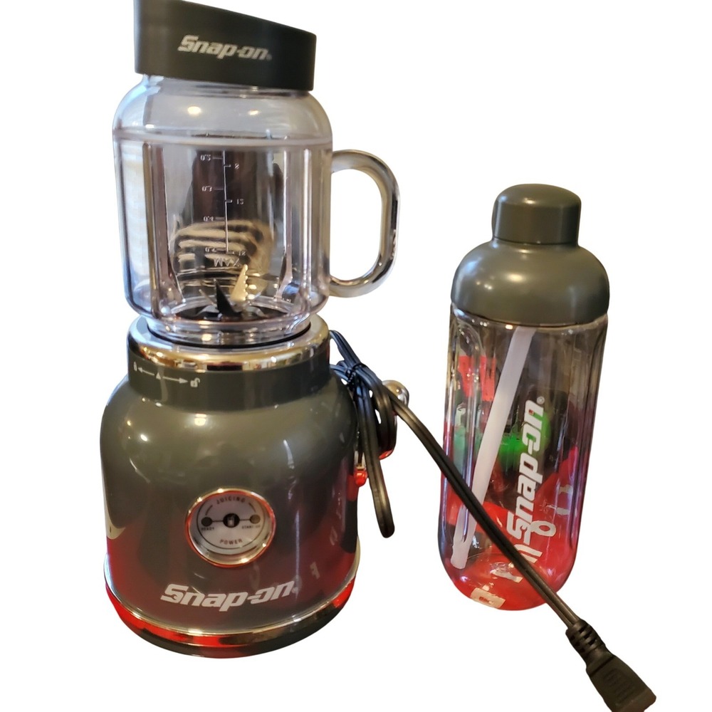 Snap-on Tools Personal Blender Juicer Gunmetal Grey Smoothie Maker with Bottle